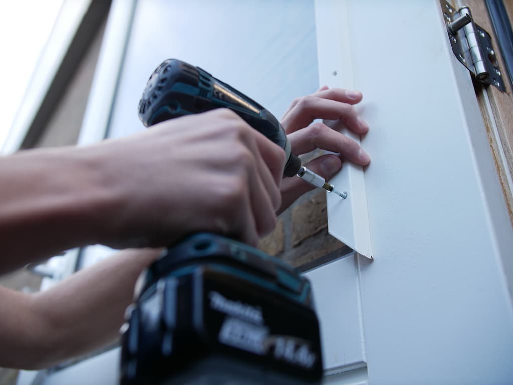 Fase 5 - sostituzione dei vetri delle finestre