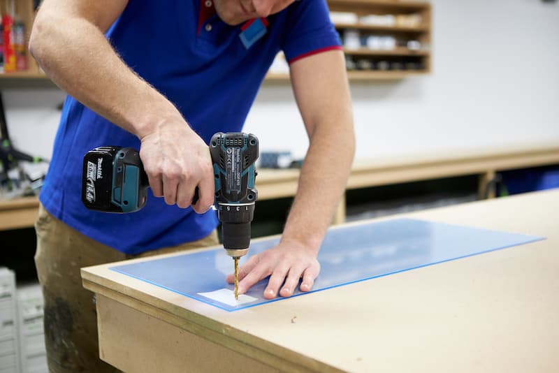 Forare il policarbonato