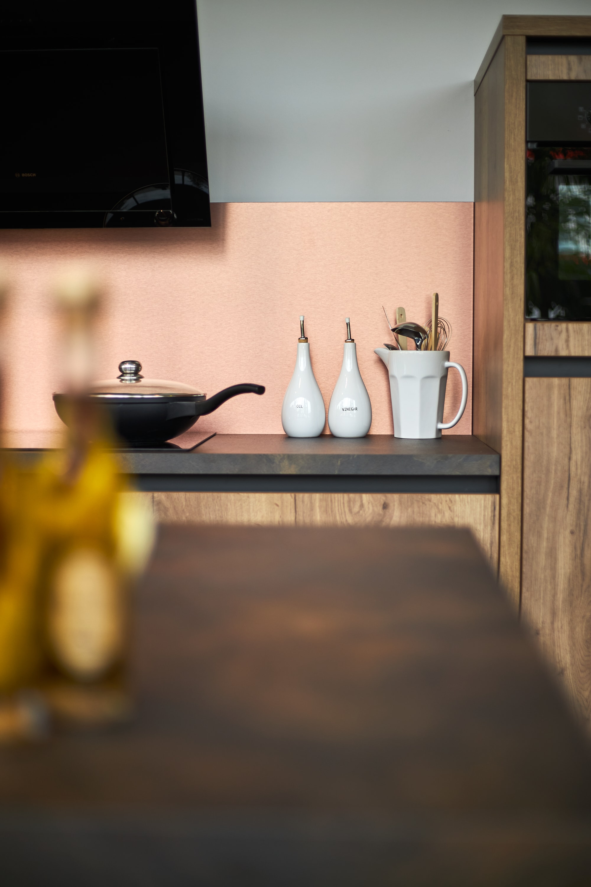 Montaggio del paraschizzi della cucina: come fare | Pannelliplastica.it