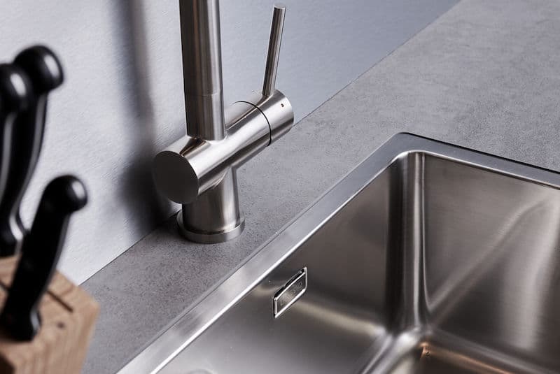Paraschizzi cucina in alluminio