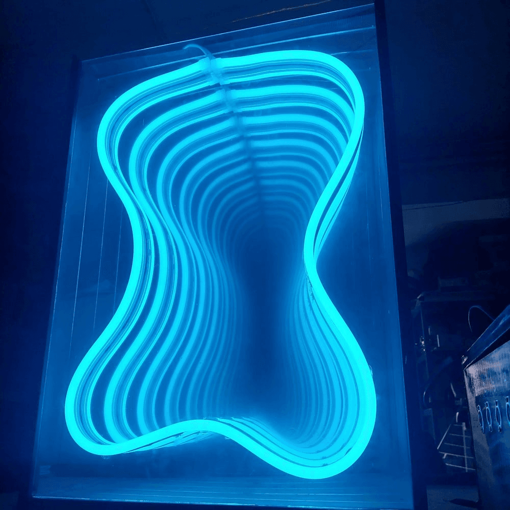 Creare uno specchio infinito