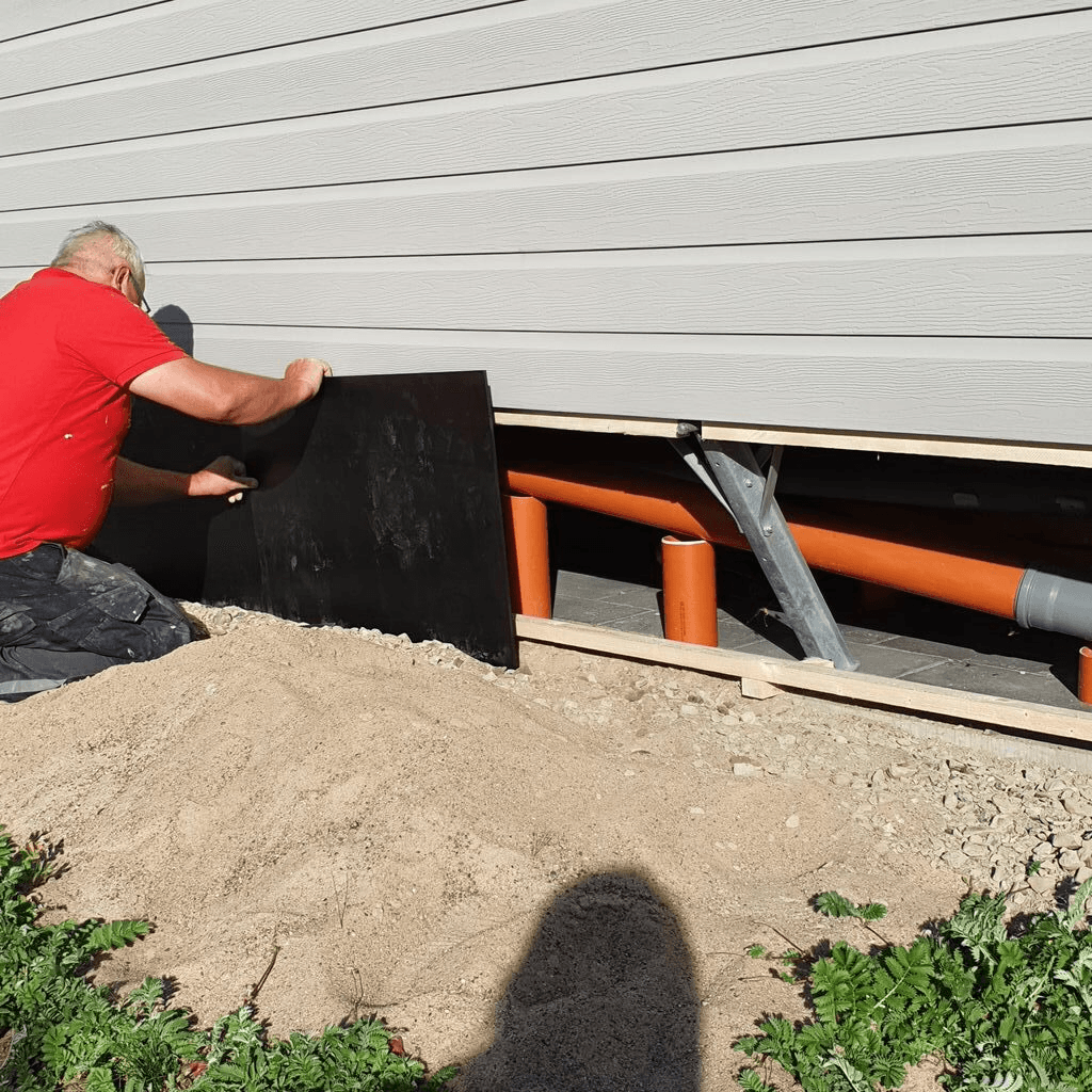 Rivestimento di una casa mobile con lastre HDPE6