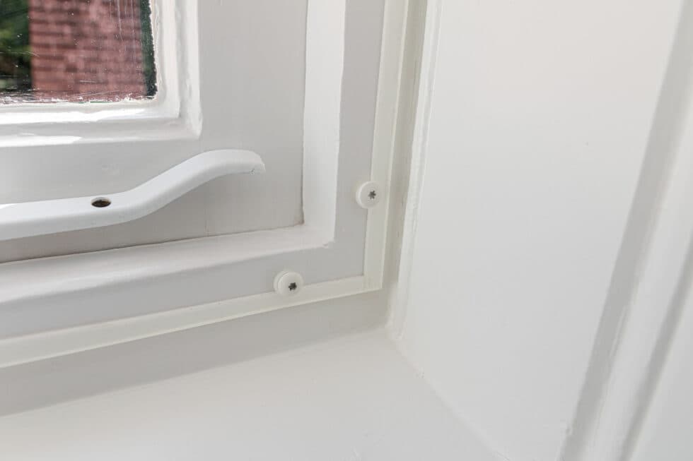 Guida passo-passo per l’installazione fissa con viti