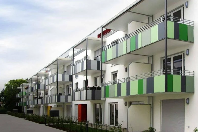 Rivestimento per balcone in HPL | Su misura & Consegna rapida